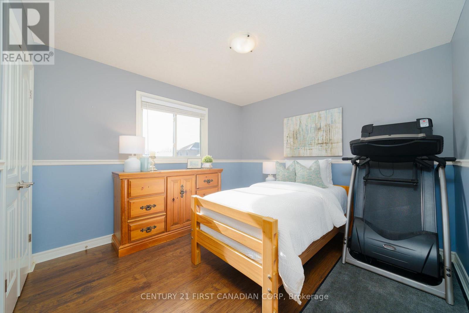 102 Steven Street, Strathroy-Caradoc, Ontario  N7G 4K9 - Photo 19 - X12135128