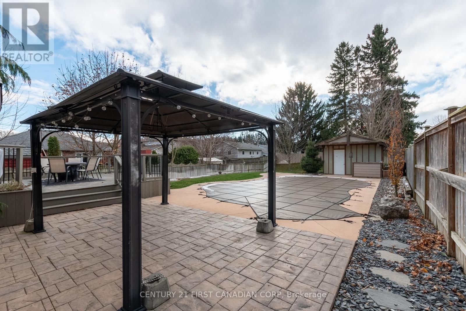 102 Steven Street, Strathroy-Caradoc, Ontario  N7G 4K9 - Photo 32 - X12135128