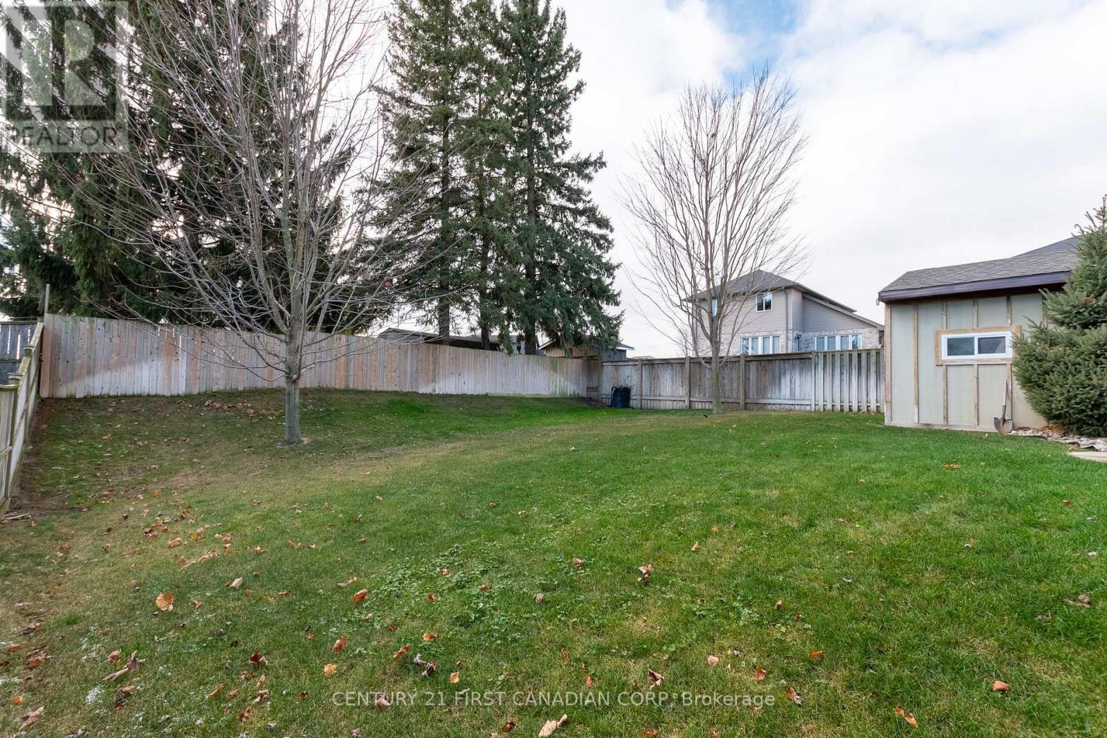 102 Steven Street, Strathroy-Caradoc (Ne), Ontario  N7G 4K9 - Photo 36 - X12135128