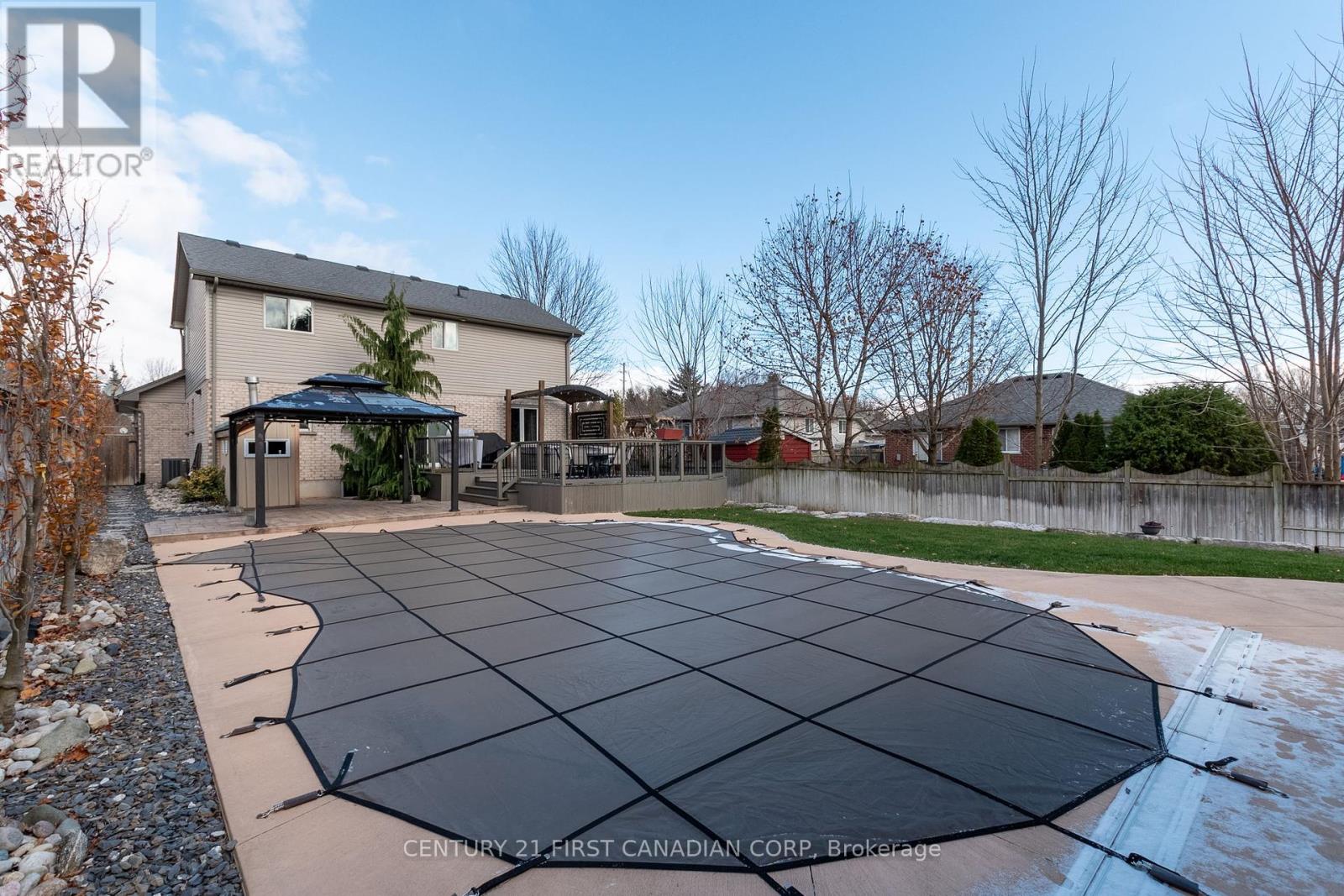 102 Steven Street, Strathroy-Caradoc, Ontario  N7G 4K9 - Photo 41 - X12135128