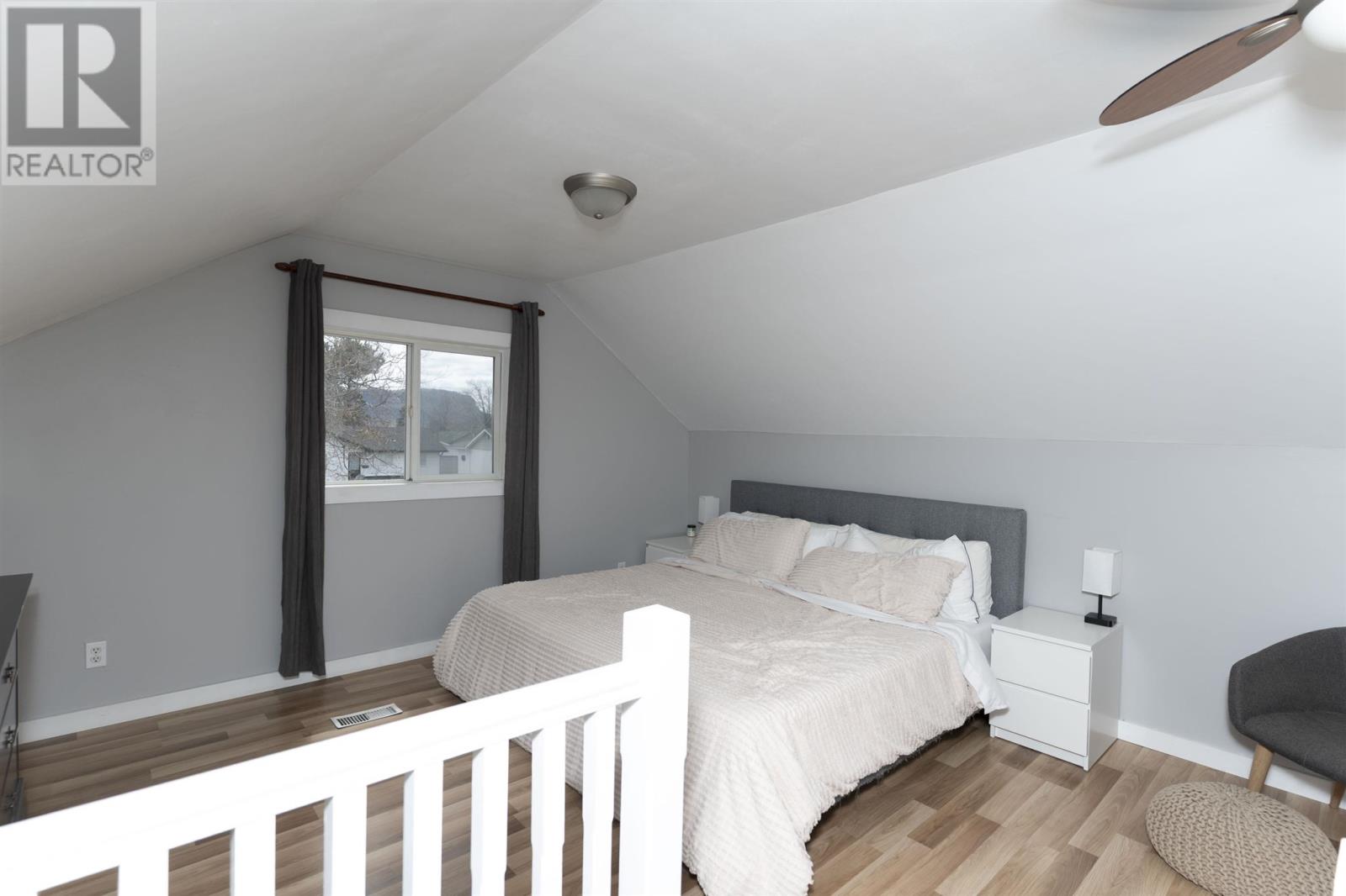 2037 Arthur St E, Thunder Bay, Ontario  P7E 5N9 - Photo 12 - TB251077