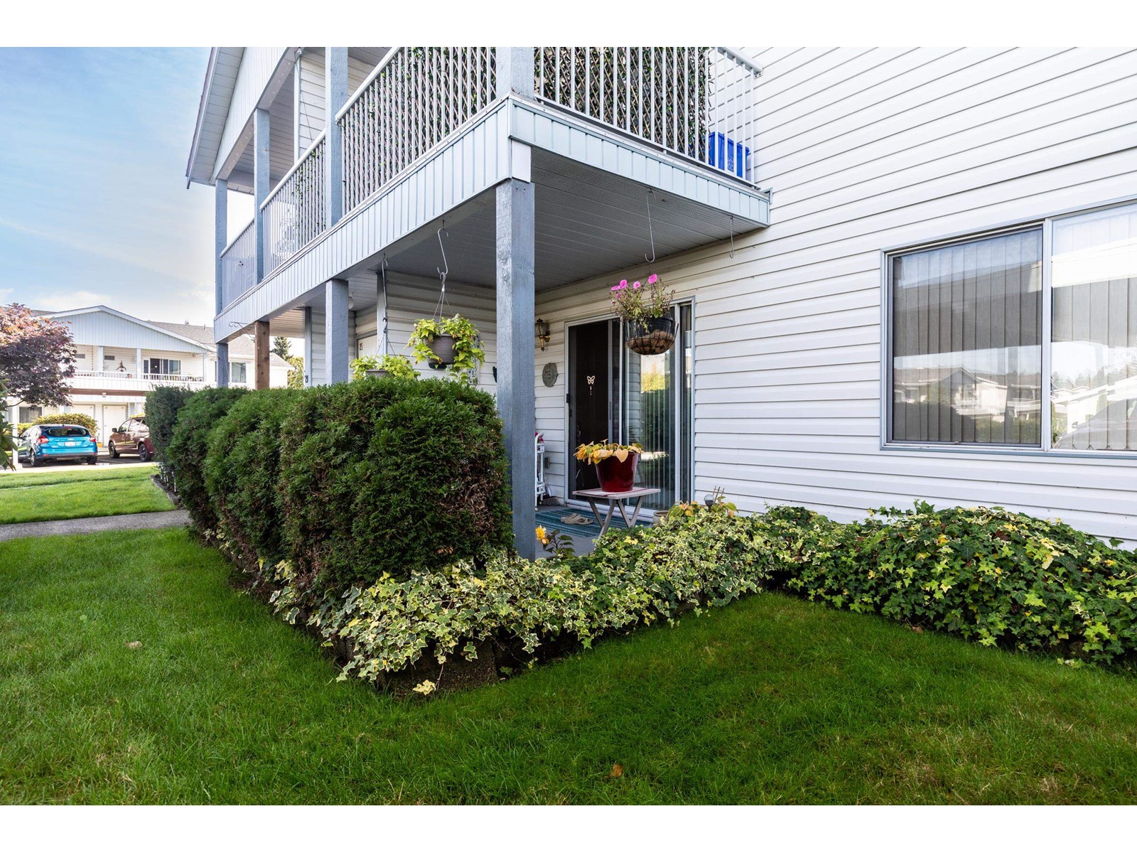 Property at 23 32691 GARIBALDI DRIVE image 3