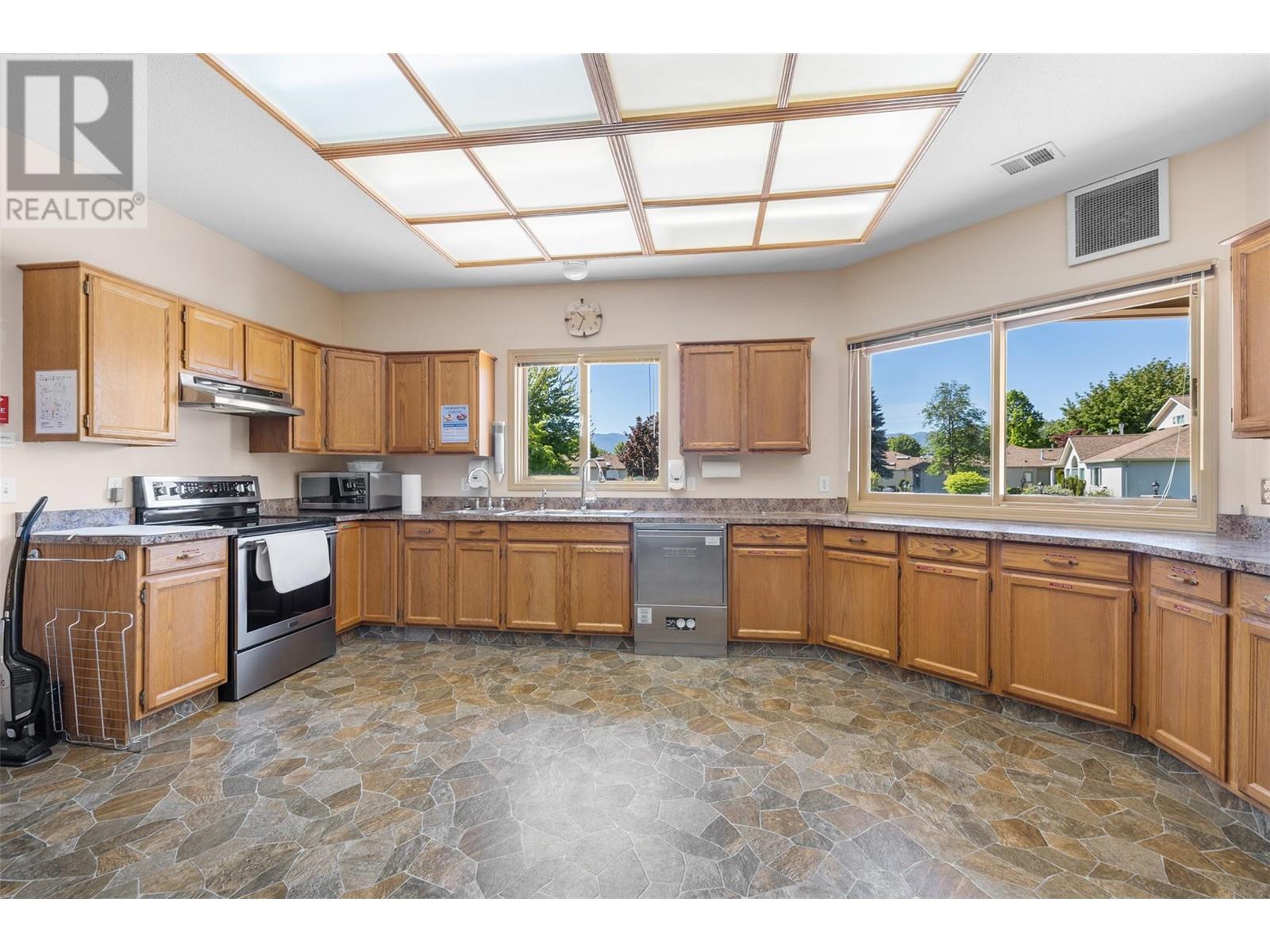 1201 Cameron Avenue Unit# 9, Kelowna, British Columbia  V1W 3R7 - Photo 34 - 10346752