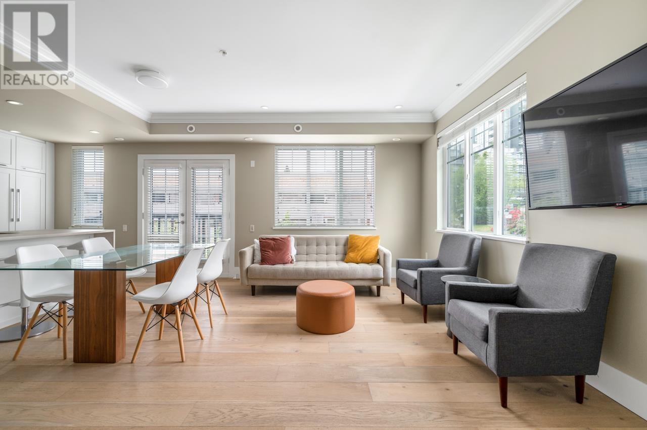 484 W 59th Avenue, Vancouver, British Columbia V5X 1X5 - Photo 2 - R2997013