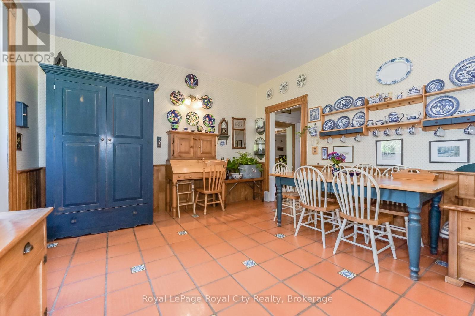 935 Scotland Street, Centre Wellington, Ontario  N1M 3R9 - Photo 11 - X12135053