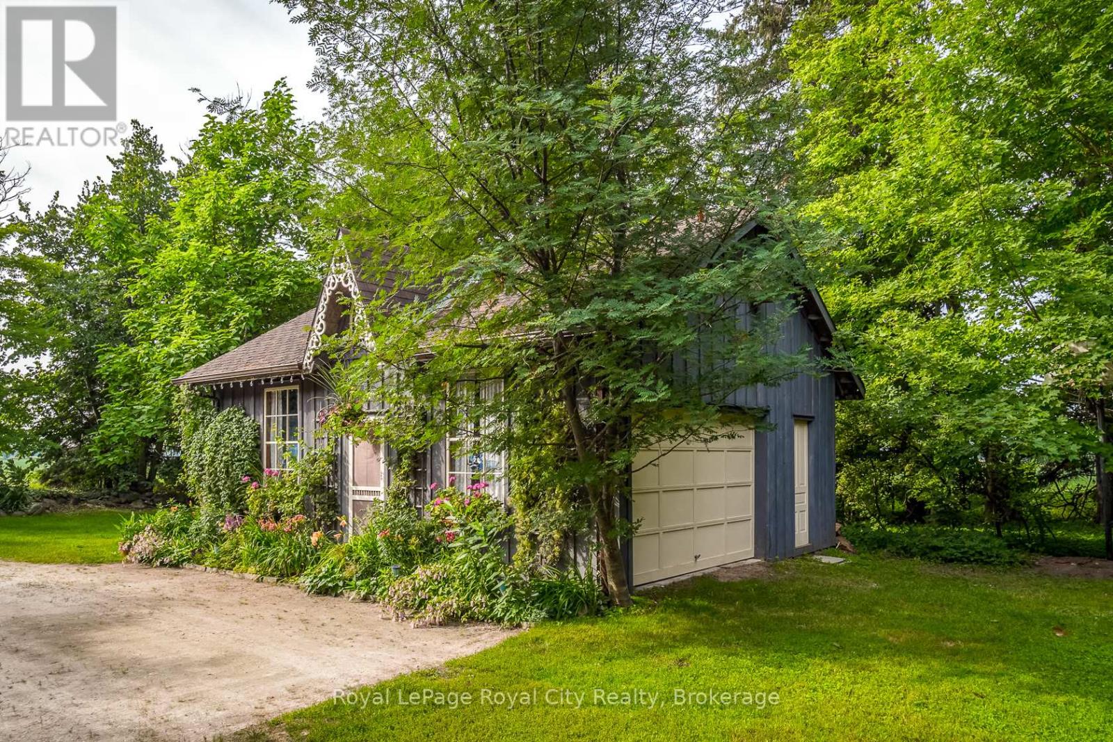 935 Scotland Street, Centre Wellington, Ontario  N1M 3R9 - Photo 44 - X12135053