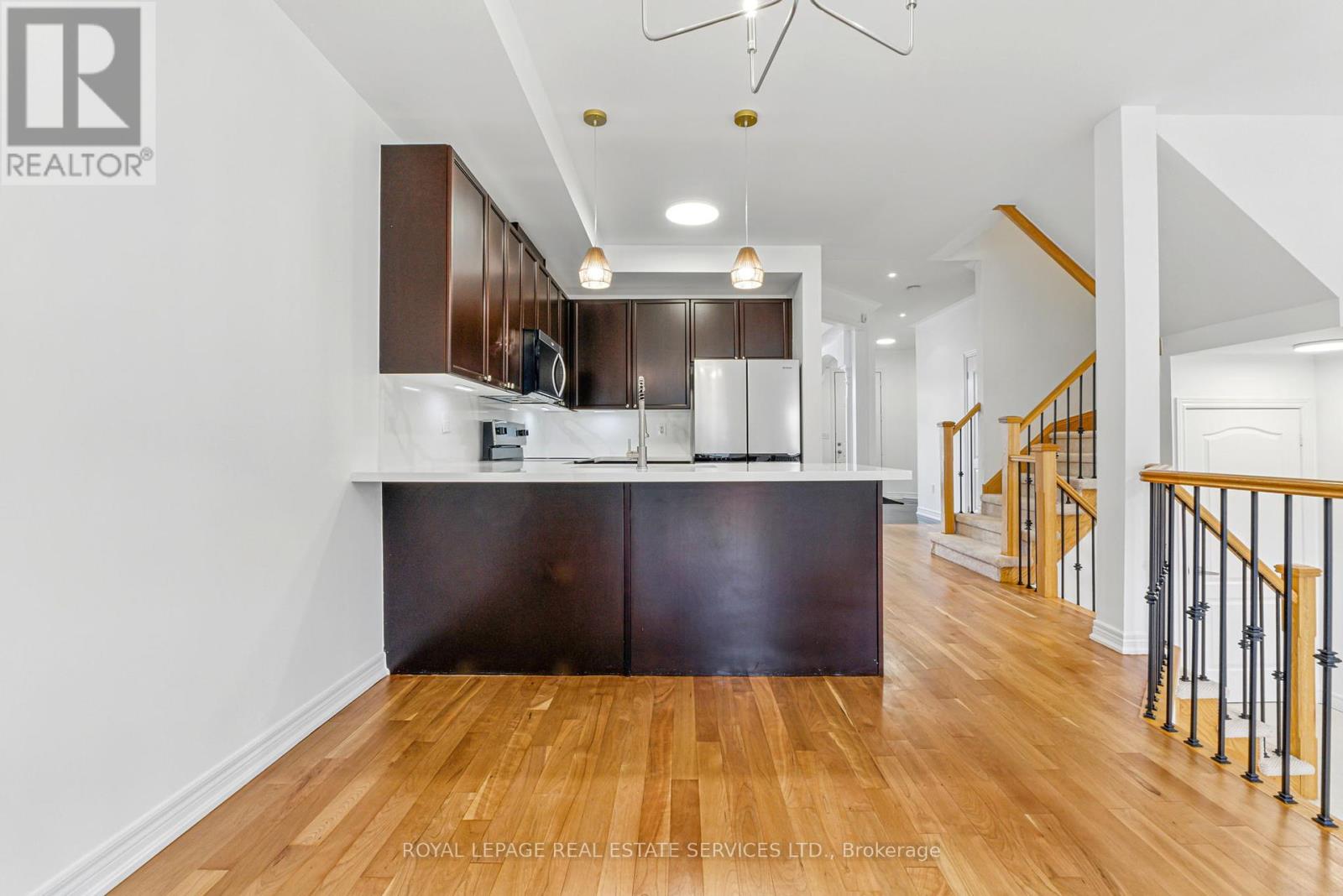 3349 Eglinton Avenue W, Mississauga, Ontario  L5M 7W8 - Photo 10 - W12133135