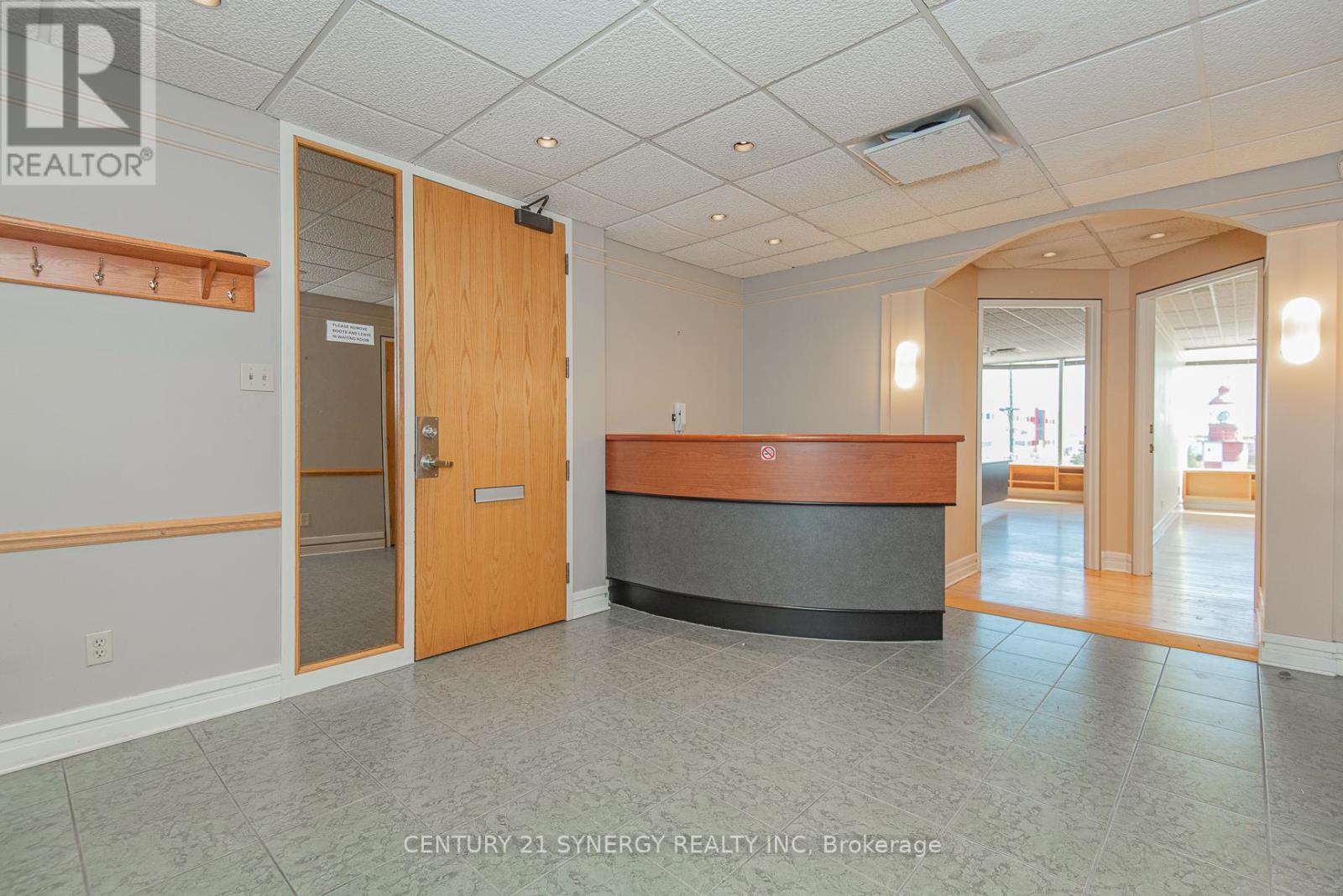212 - 1929 Russell Road, Ottawa, Ontario  K1G 4G3 - Photo 10 - X12135027