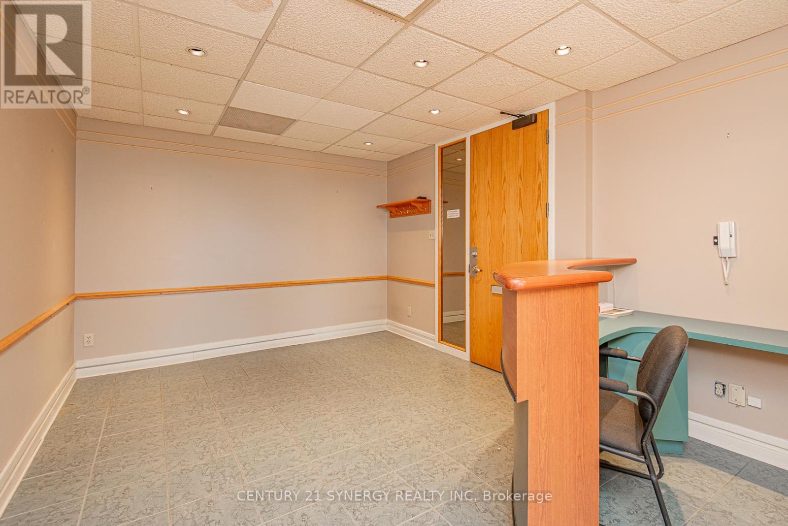 212 - 1929 Russell Road, Ottawa, Ontario  K1G 4G3 - Photo 12 - X12135027
