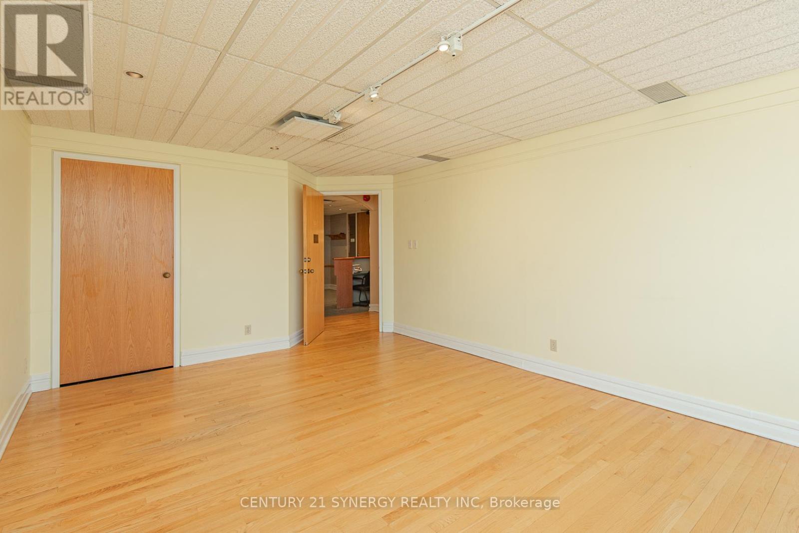 212 - 1929 Russell Road, Ottawa, Ontario  K1G 4G3 - Photo 21 - X12135027