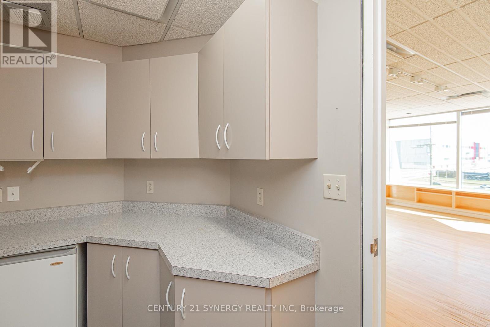 212 - 1929 Russell Road, Ottawa, Ontario  K1G 4G3 - Photo 22 - X12135027