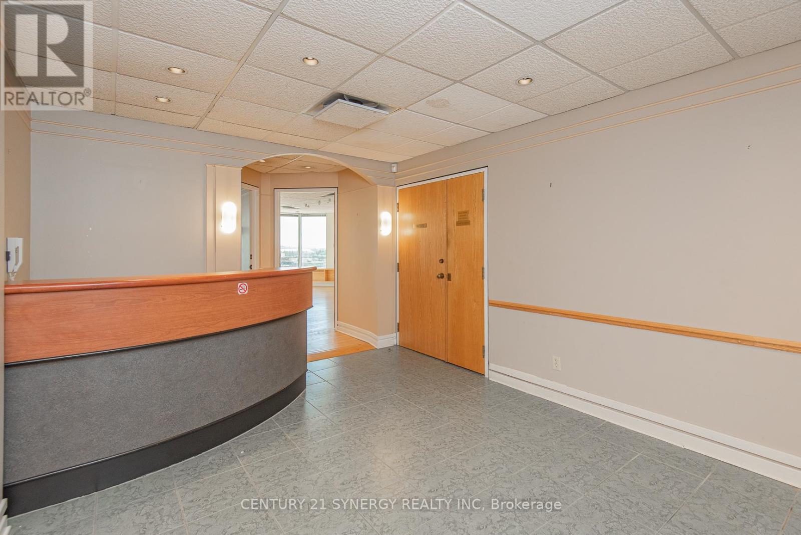212 - 1929 Russell Road, Ottawa, Ontario  K1G 4G3 - Photo 9 - X12135027