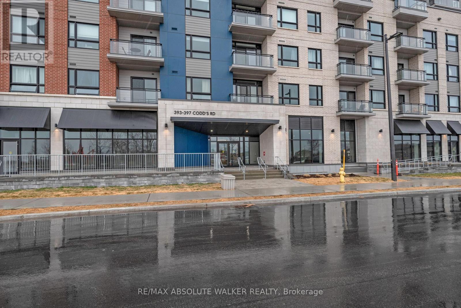 602 - 397 Codds Road, Ottawa, Ontario  K1K 5C7 - Photo 2 - X12135028