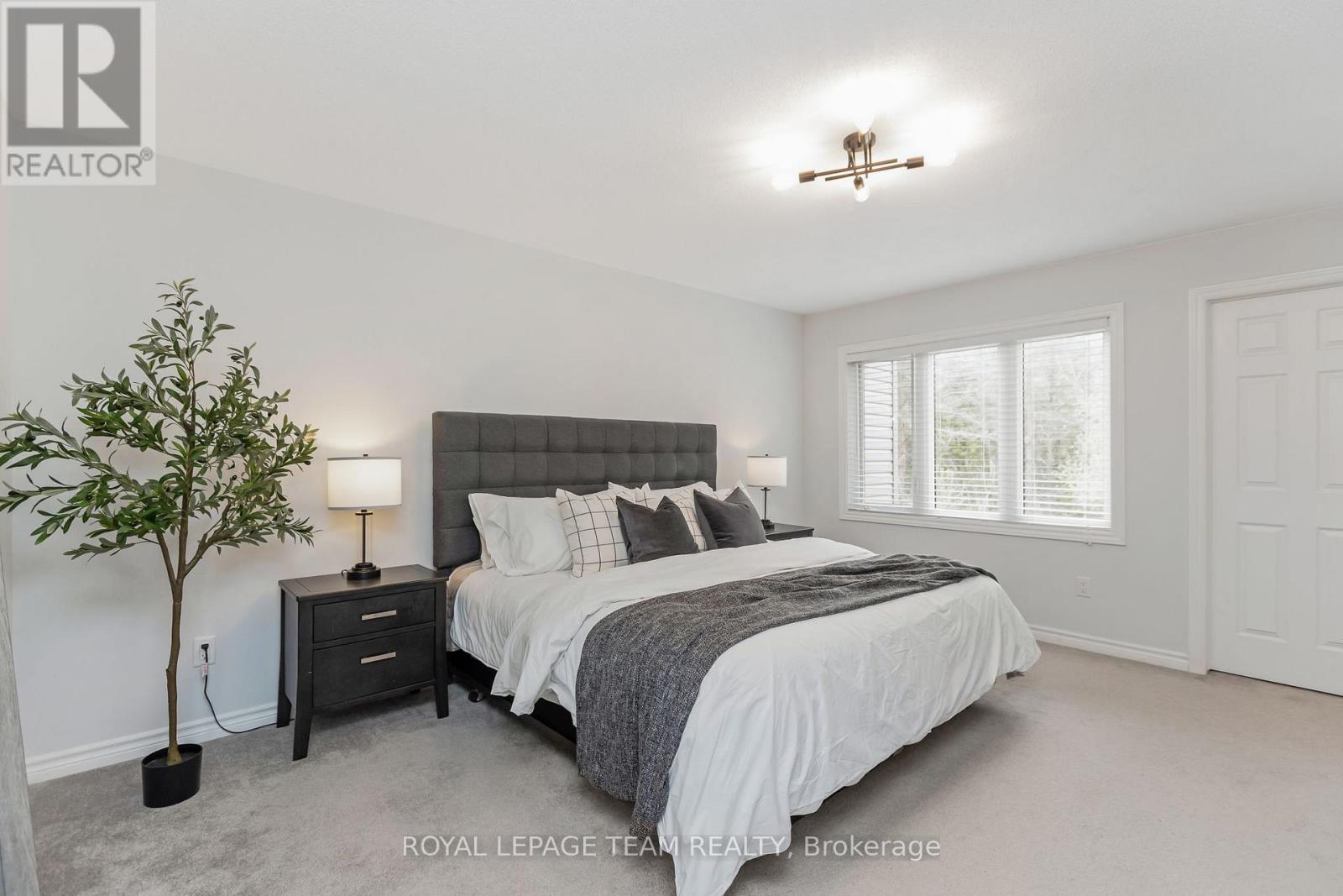 523 Parade Drive, Ottawa, Ontario  K2S 0X8 - Photo 22 - X12135031