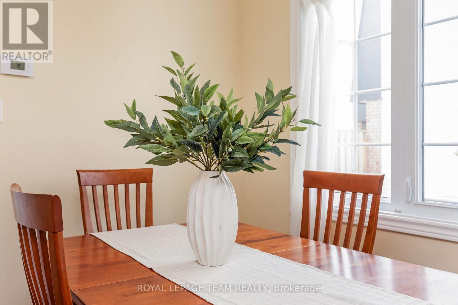 156 - 518 Orkney Private, Ottawa, Ontario  K2C 3M7 - Photo 12 - X12135115