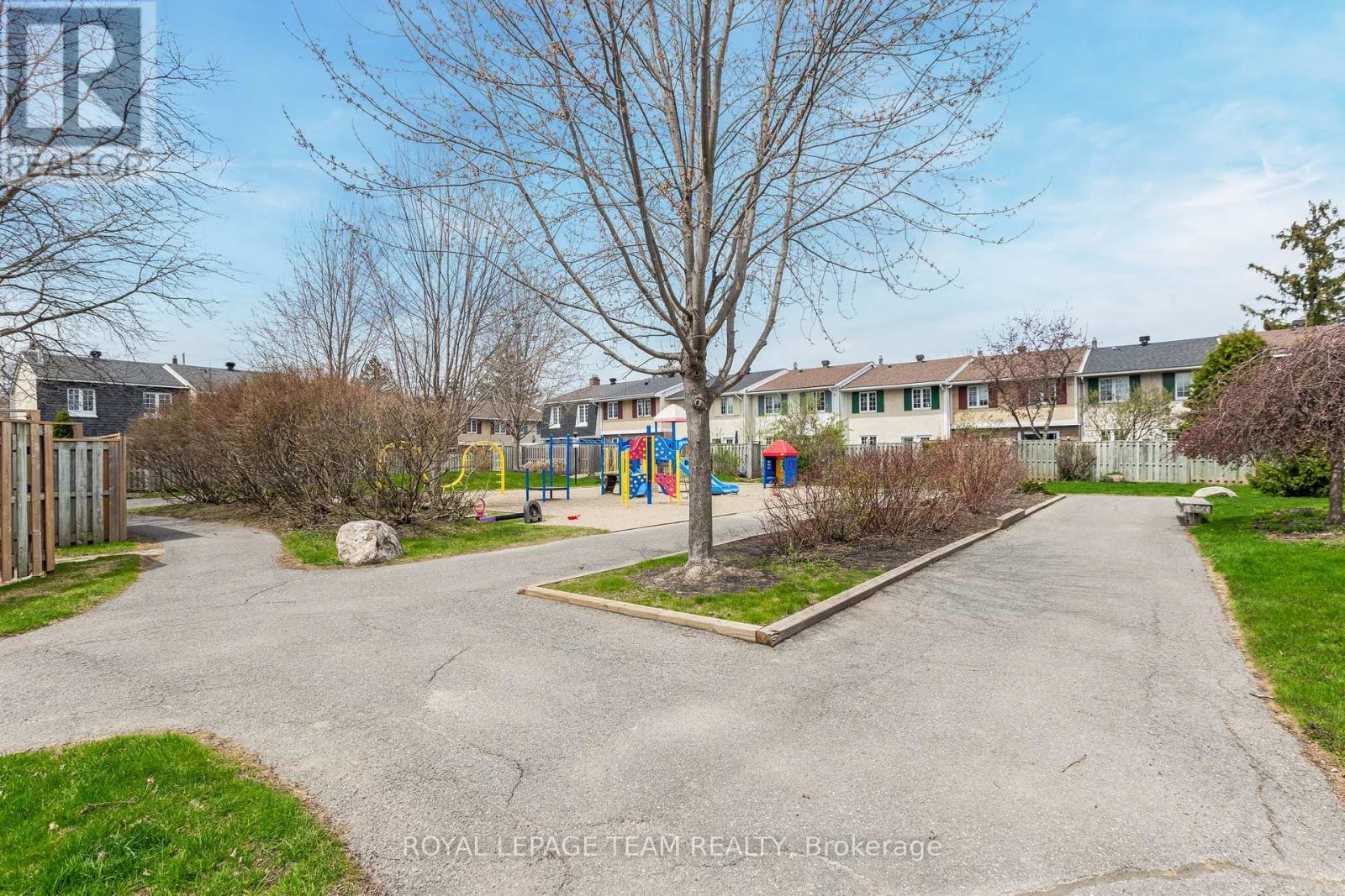 156 - 518 Orkney Private, Ottawa, Ontario  K2C 3M7 - Photo 40 - X12135115