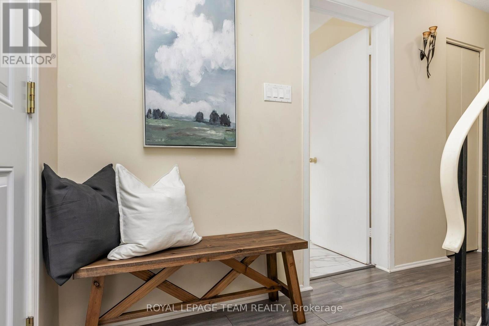 156 - 518 Orkney Private, Ottawa, Ontario  K2C 3M7 - Photo 6 - X12135115