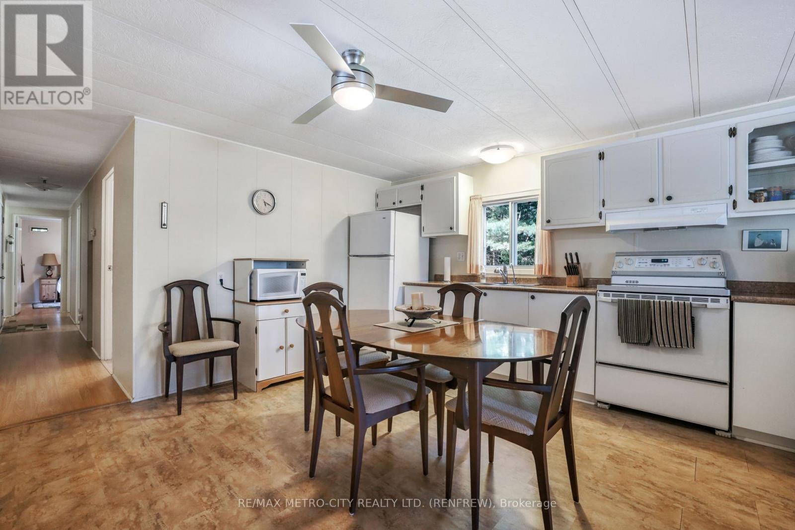 79 Flying Club Road, Greater Madawaska, Ontario  K0J 2R0 - Photo 10 - X12135032