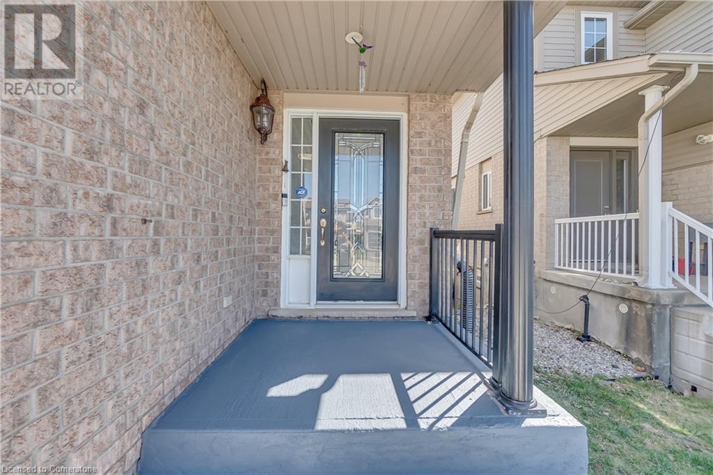 Property at 968 COPPER LEAF Crescent image 4