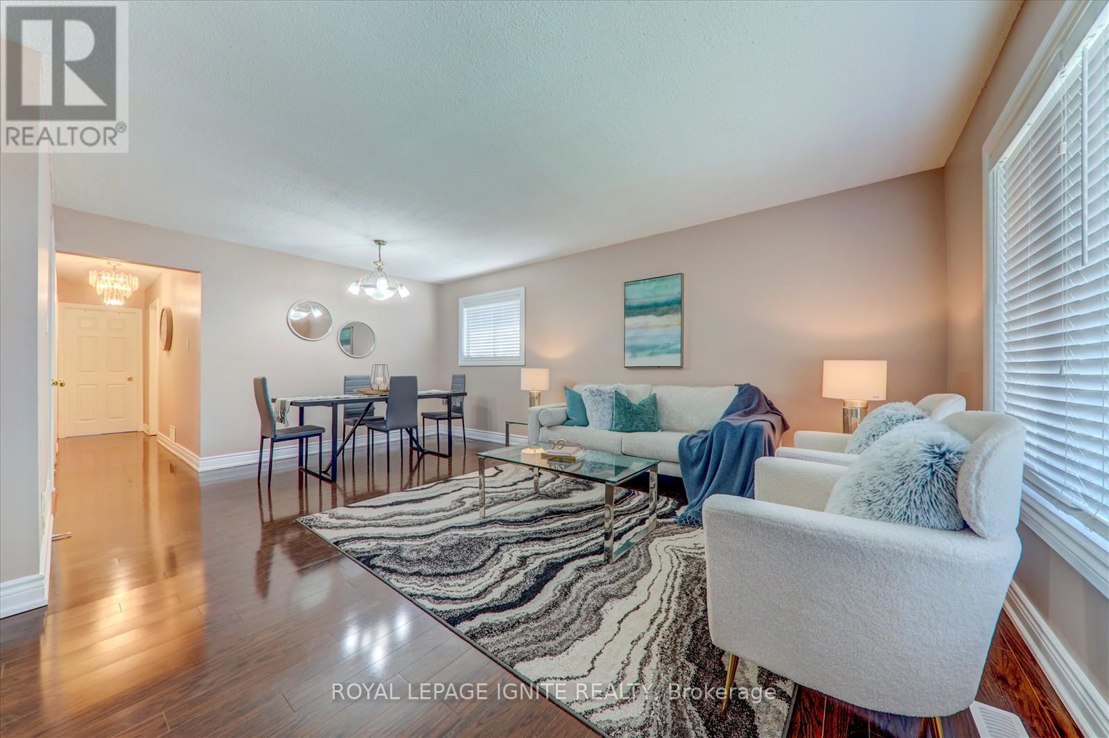 30 Blackwater Crescent, Toronto, Ontario  M1B 1L6 - Photo 3 - E12134946