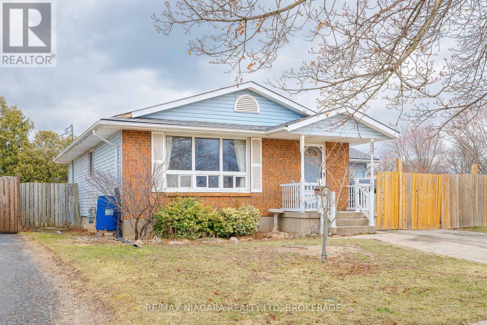 Property at 8420 LAMONT AVENUE image 2