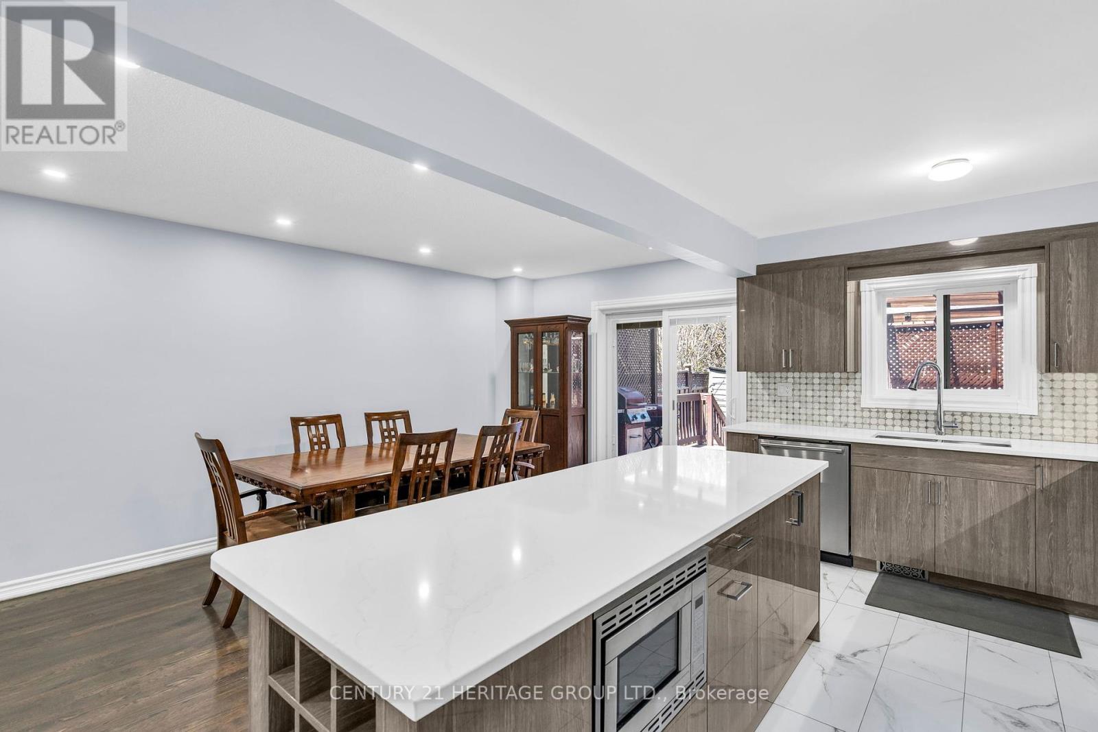 68 Silverdart Crescent, Richmond Hill, Ontario  L4E 3T8 - Photo 13 - N12134937