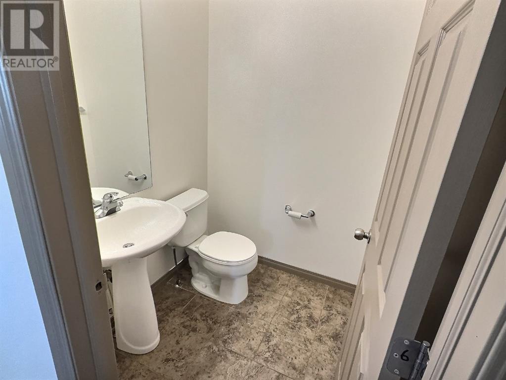 10, 6802 50 Avenue, Camrose, Alberta  T4V 5C7 - Photo 10 - A2218002