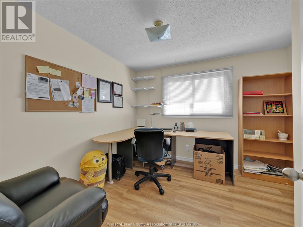 3049 Suffolk, Windsor, Ontario  N8R 1P1 - Photo 22 - 25010796