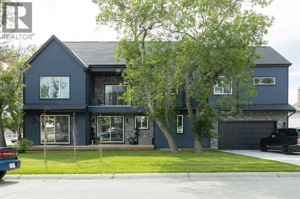 Property at 116 Centre Avenue NE image 1