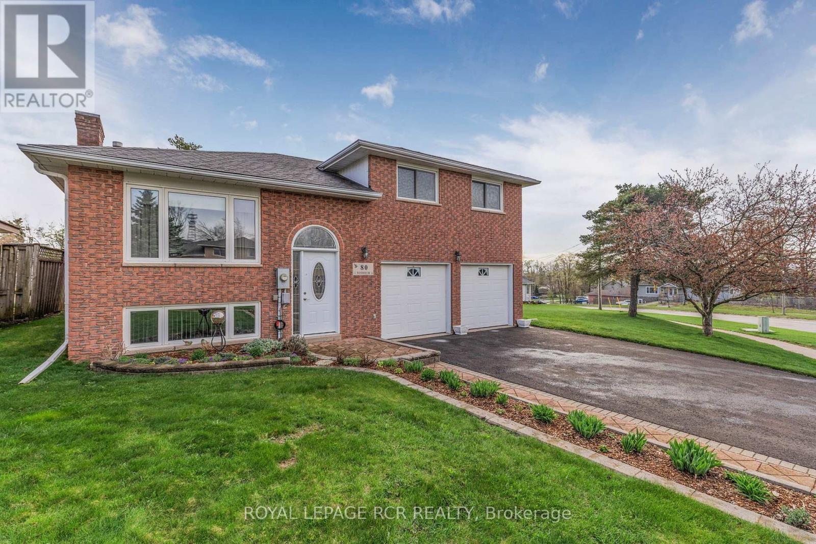 80 WOODSIDE DRIVE, Orillia, Ontario