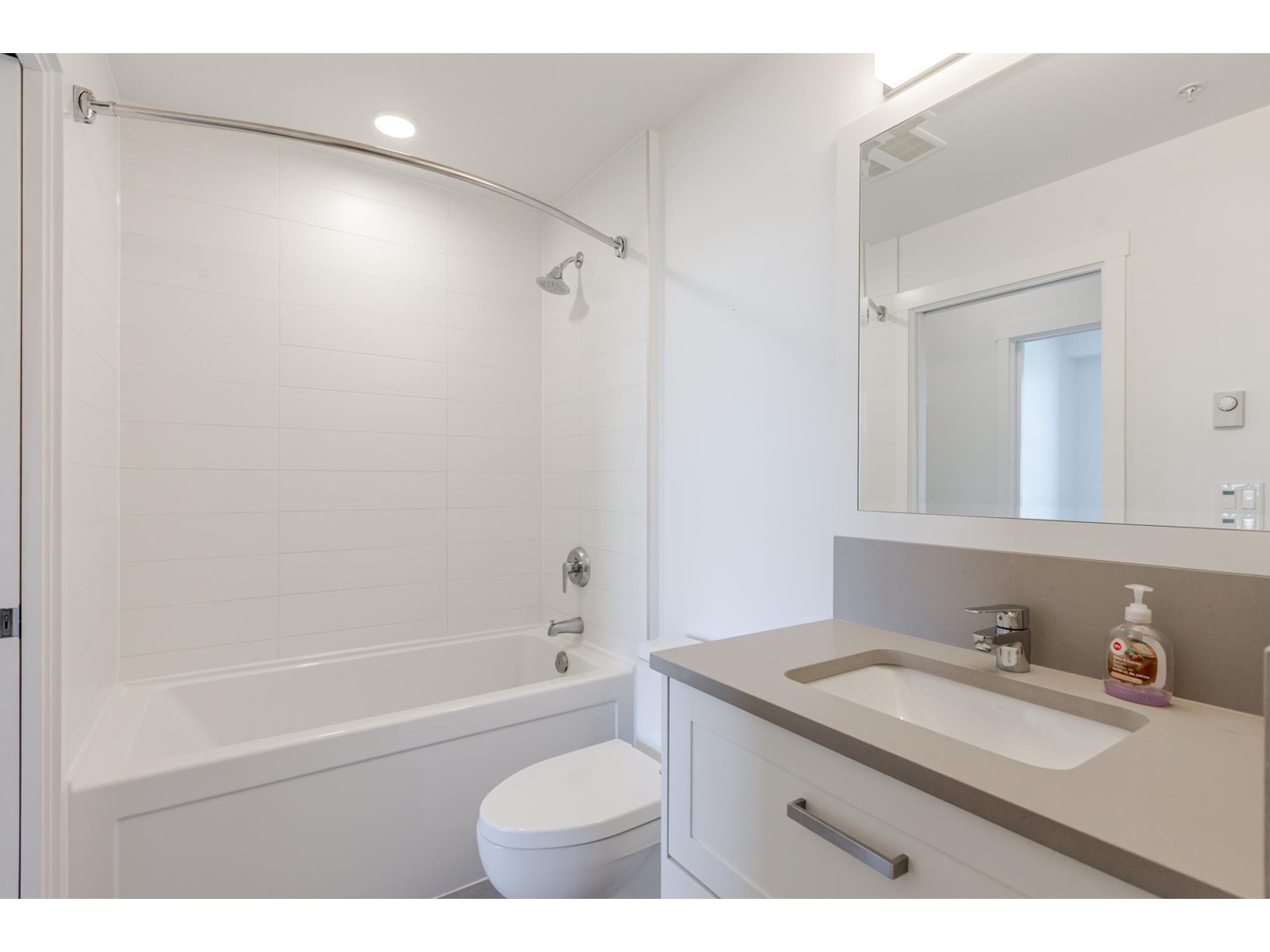 407 5638 201a Street, Langley, British Columbia  V3A 0L8 - Photo 20 - R2998532