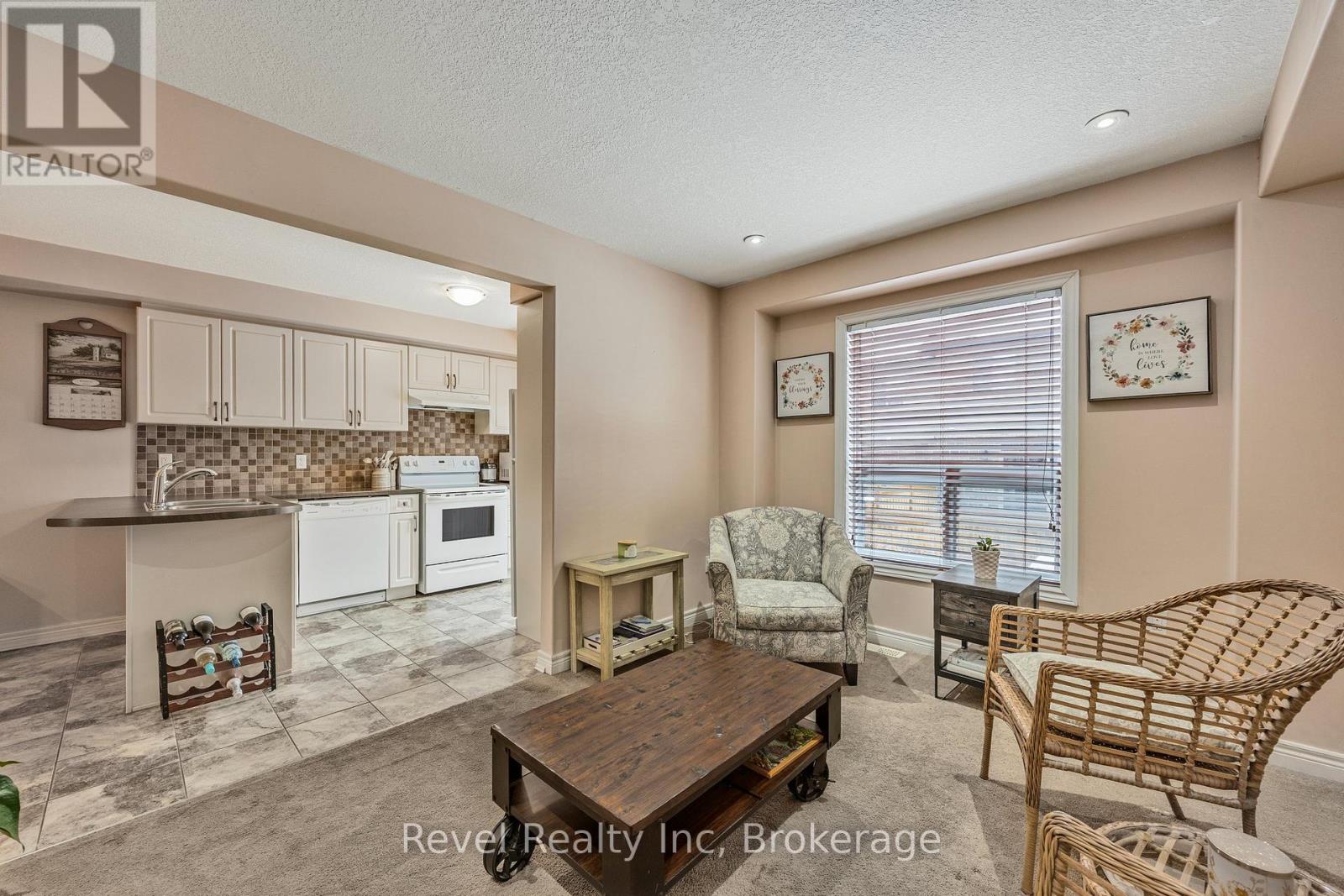1041 Cook Drive, Midland, Ontario  L4R 0E4 - Photo 6 - S12006244