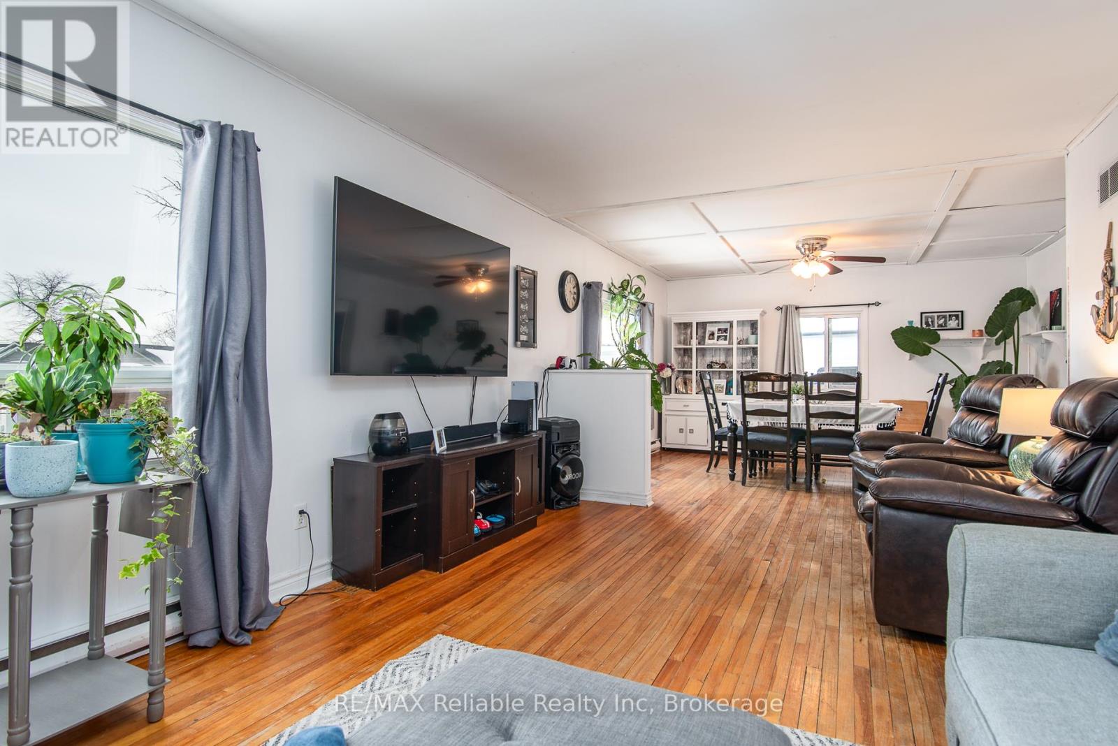 46 Victoria Boulevard, Huron East, Ontario  N0M 1L0 - Photo 13 - X12002196