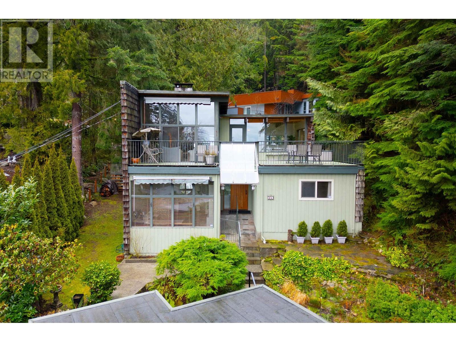 550 VENTURA CRESCENT, North Vancouver, British Columbia