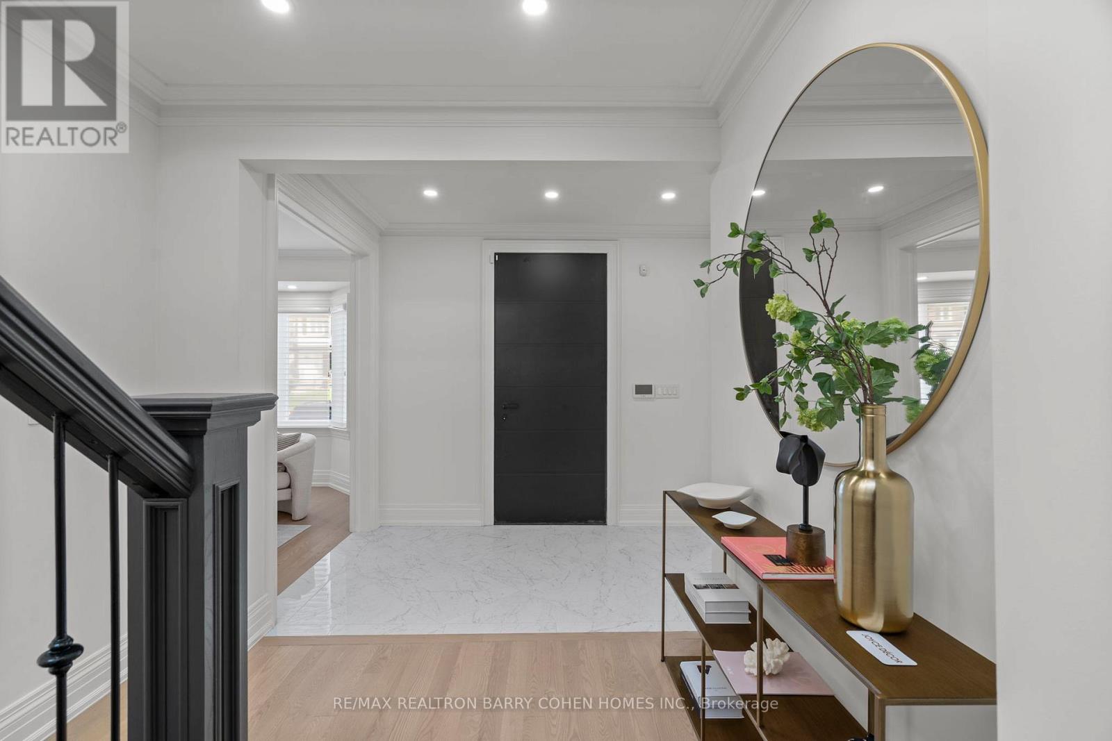 Property at 267 ST LEONARDS AVENUE image 2