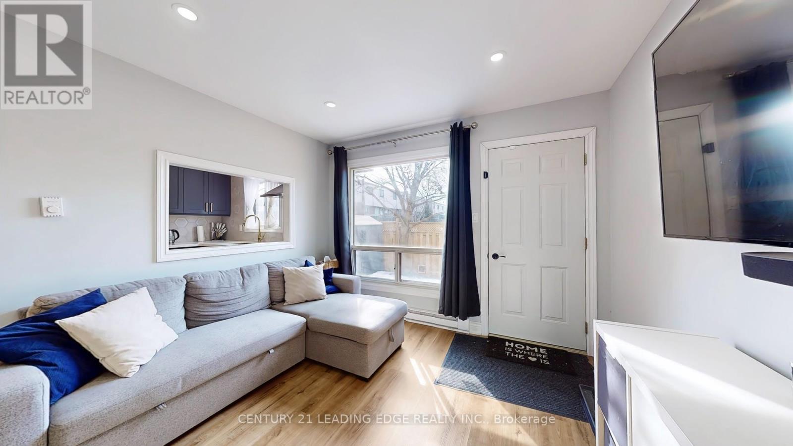 Property at 118 - 1100 OXFORD STREET image 5