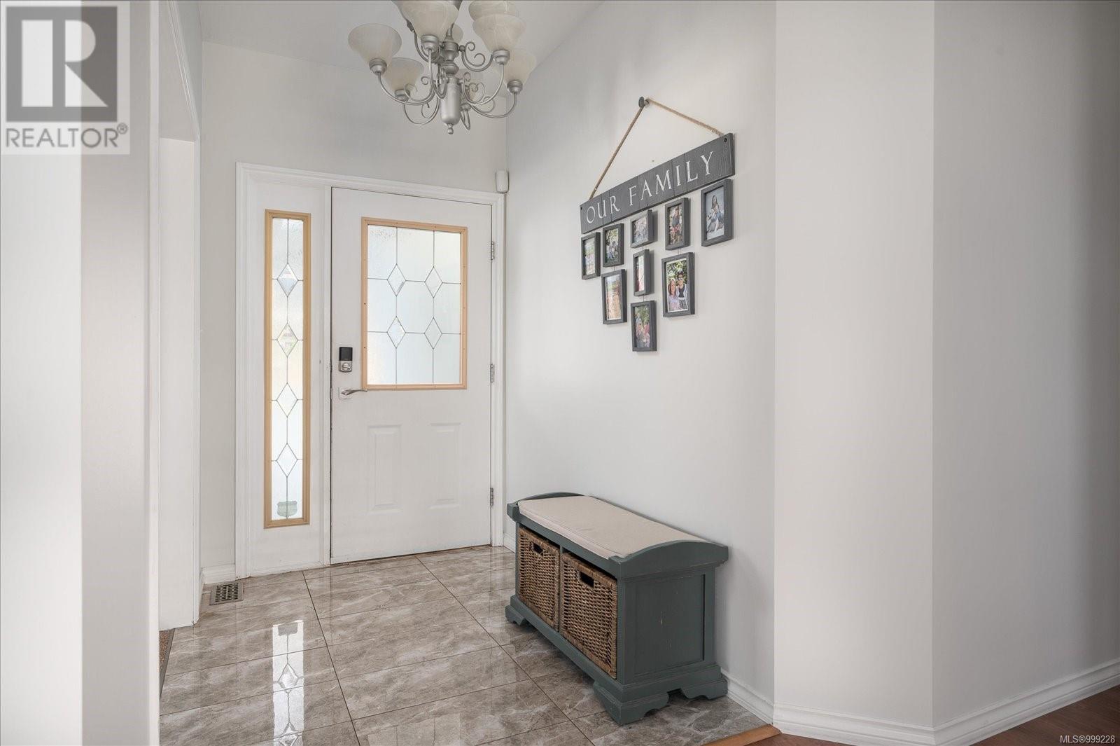 Property at 6249 Garside Rd image 4