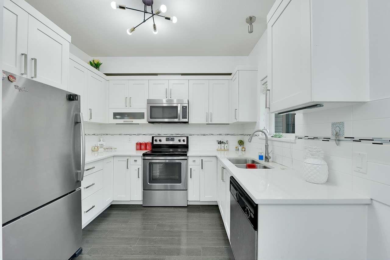 10 13864 Hyland Road, Surrey, British Columbia  V3W 2C3 - Photo 4 - R2999180