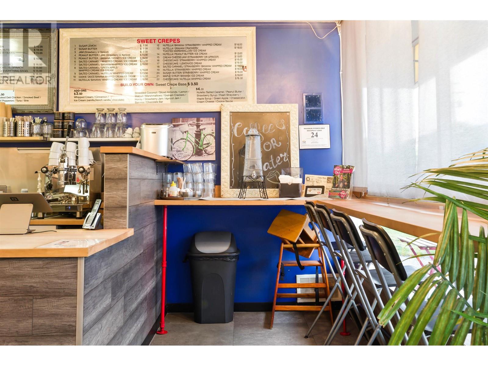 5217 Rumble Street, Burnaby, British Columbia  V5G 2E7 - Photo 4 - C8068857