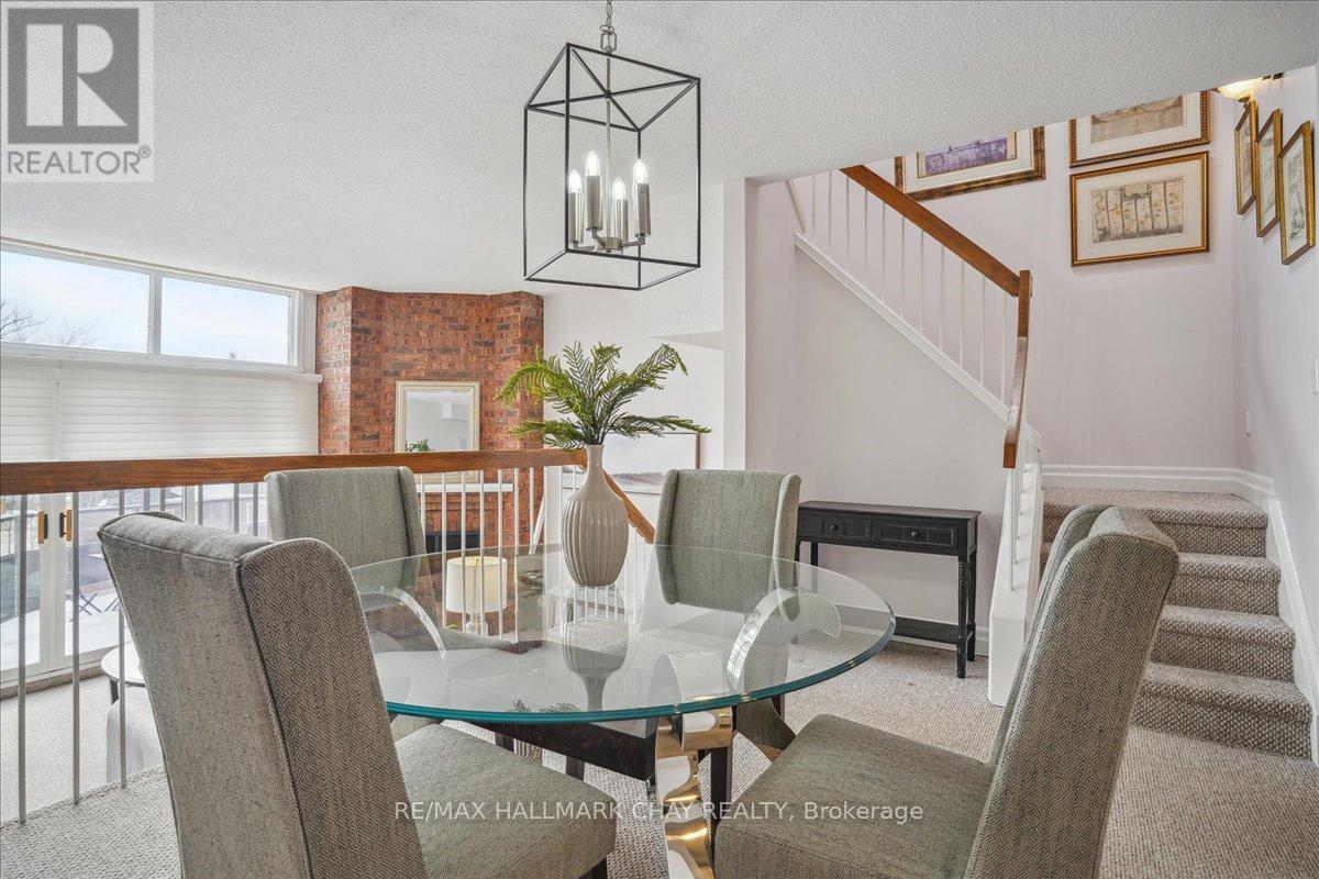 195 Collier Street, Barrie, Ontario  L4M 5L5 - Photo 13 - S12134973