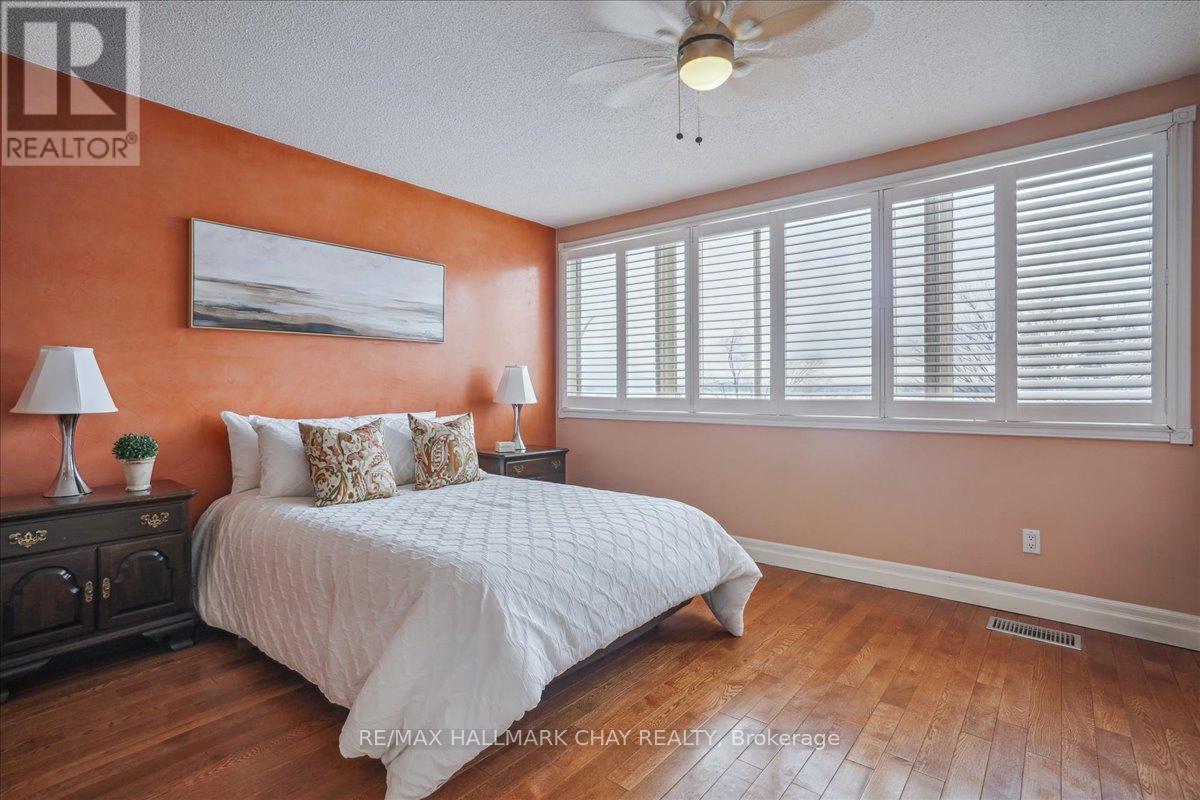 195 Collier Street, Barrie, Ontario  L4M 5L5 - Photo 20 - S12134973