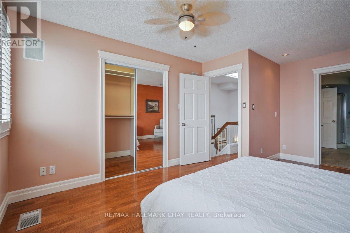 195 Collier Street, Barrie, Ontario  L4M 5L5 - Photo 22 - S12134973