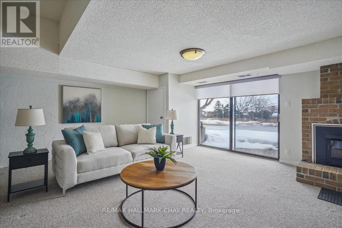 195 Collier Street, Barrie, Ontario  L4M 5L5 - Photo 32 - S12134973