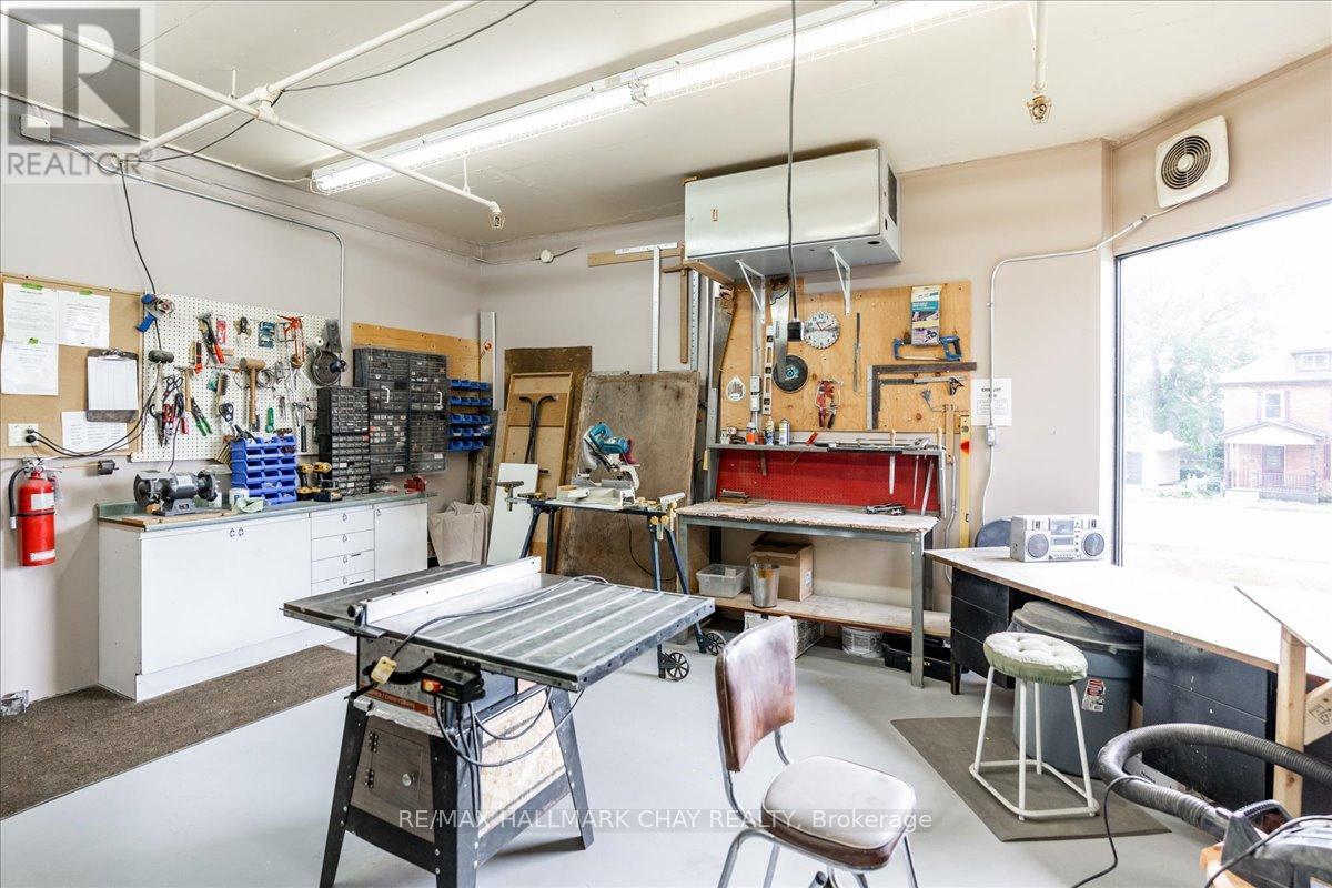 195 Collier Street, Barrie, Ontario  L4M 5L5 - Photo 40 - S12134973