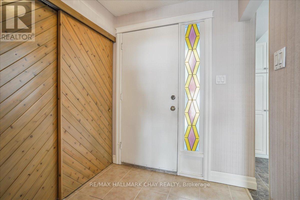 195 Collier Street, Barrie, Ontario  L4M 5L5 - Photo 6 - S12134973