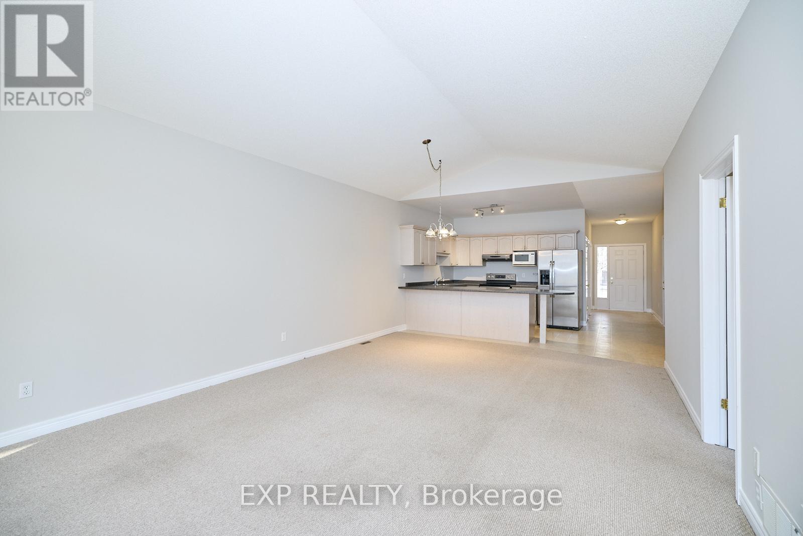23 - 5595 Drummond Road, Niagara Falls, Ontario  L2G 4L2 - Photo 10 - X12135221
