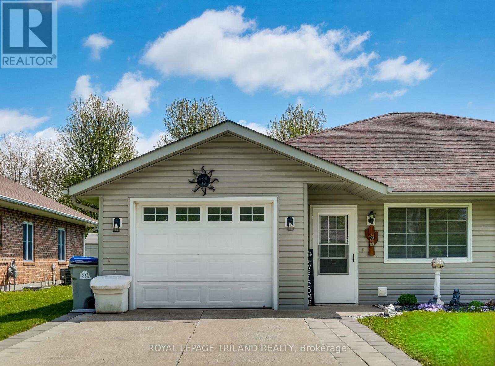 81 JOHN STREET, Warwick, Ontario