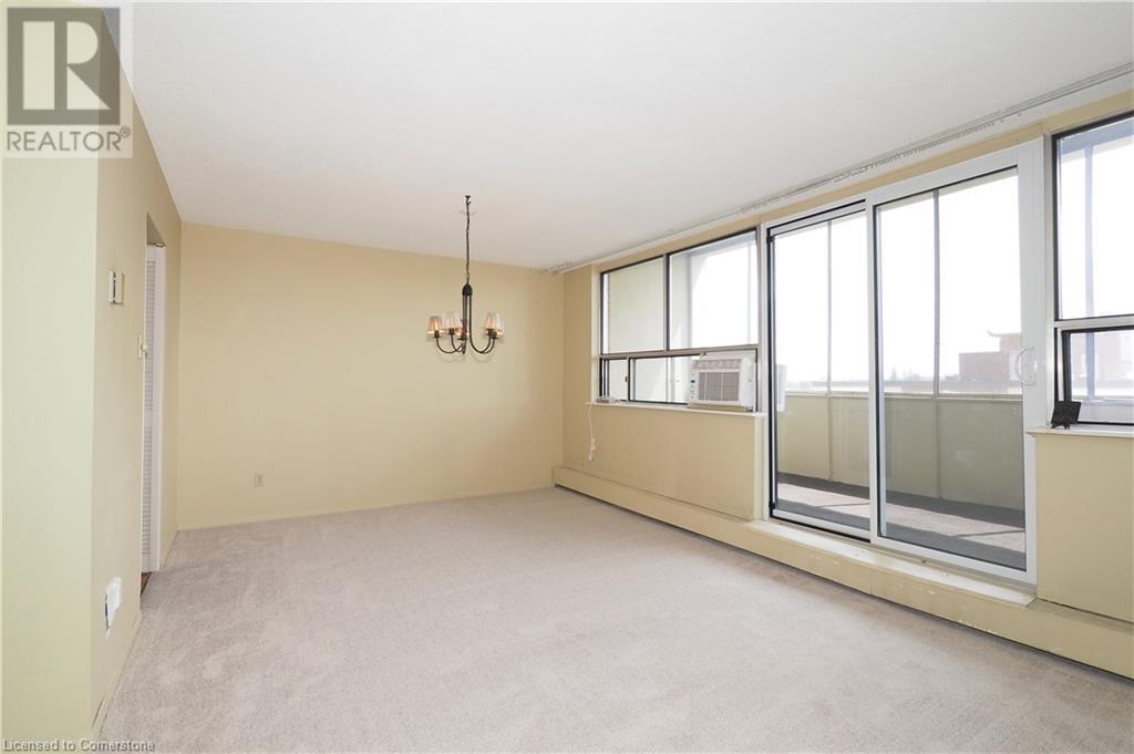 65 Westmount Road N Unit# 902, Waterloo, Ontario  N2L 5G6 - Photo 7 - 40725969