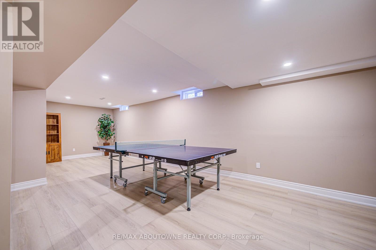 1250 Old Colony Road, Oakville, Ontario  L6M 1J8 - Photo 37 - W12135021