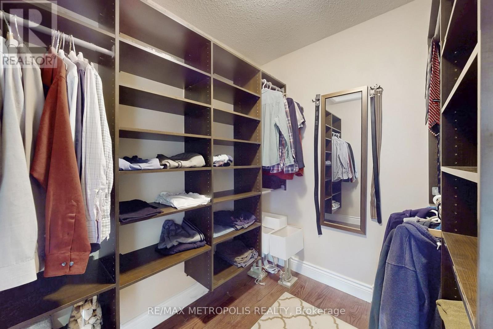 1310 Golden Meadow Trail, Oakville, Ontario  L6H 4L8 - Photo 31 - W12135072